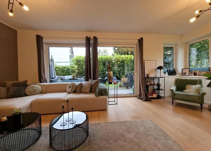 Ein Komfortables Haus Mit Grossem Wohnzimmer Apartment Hamburg