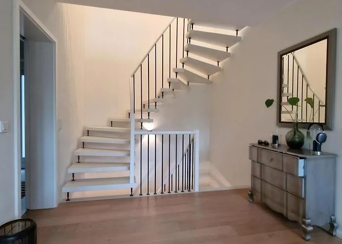 Ein Komfortables Haus Mit Grossem Wohnzimmer * Hamburg