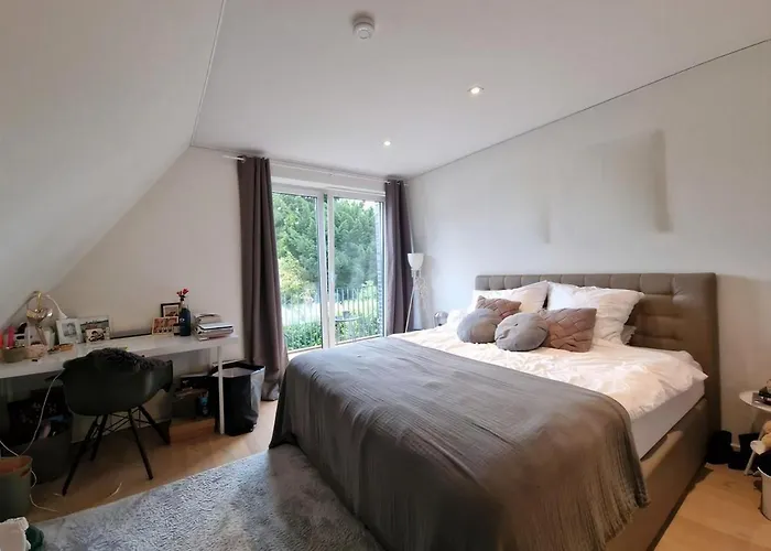 Ein Komfortables Haus Mit Grossem Wohnzimmer * Hamburg