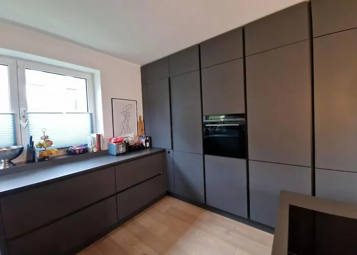 Ein Komfortables Haus Mit Grossem Wohnzimmer Apartment Hamburg