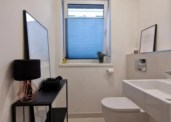Apartment Ein Komfortables Haus Mit Grossem Wohnzimmer